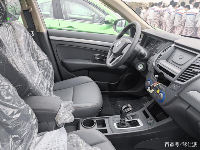 交付800輛東風富康ES500出租車，神龍汽車吃下一顆定心丸